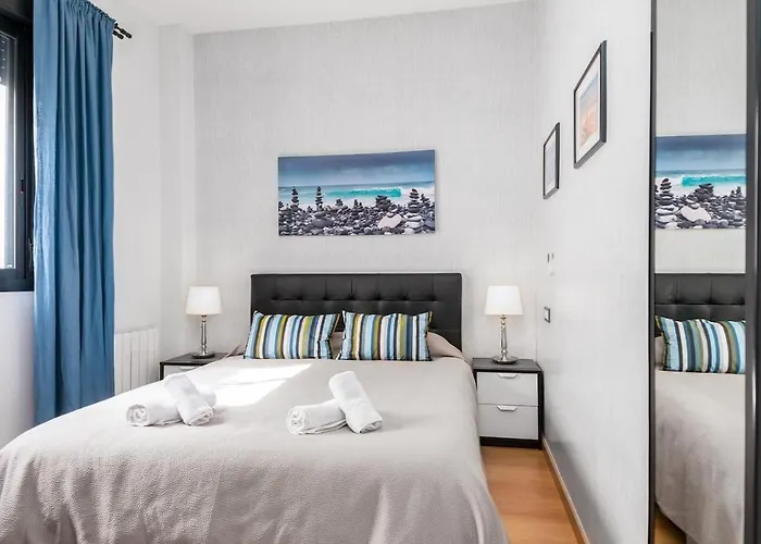 -MalagaSunApts- Modern CityCentre Pool&Parking