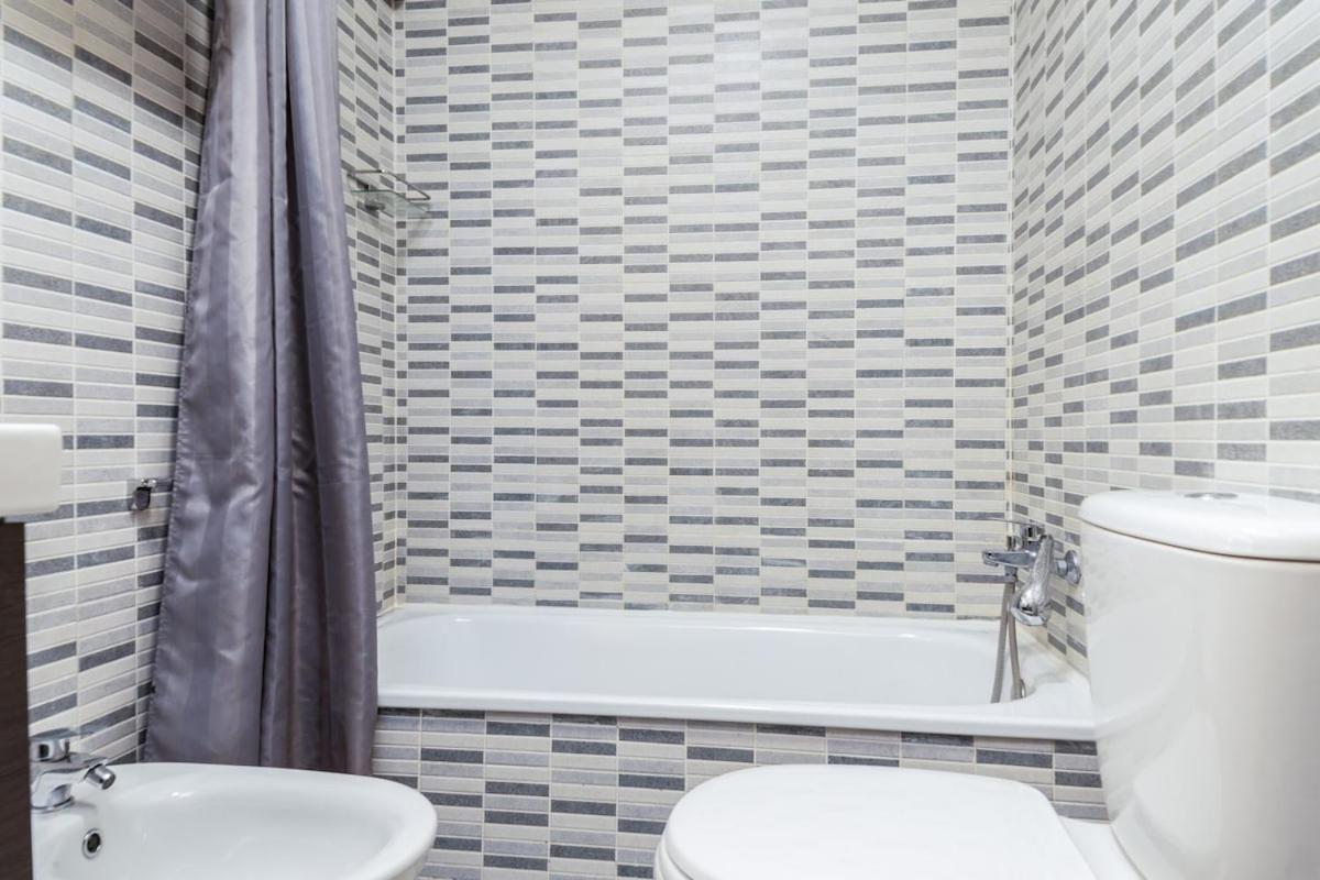 -malagasunapts- Modern Citycentre Pool&parking Appartement *